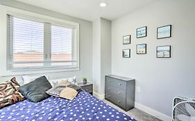 Long Branch Getaway Grill, 1 Block To Beach!